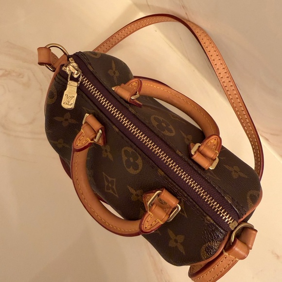 Louis Vuitton Nano Speedy - Picture 2 of 14